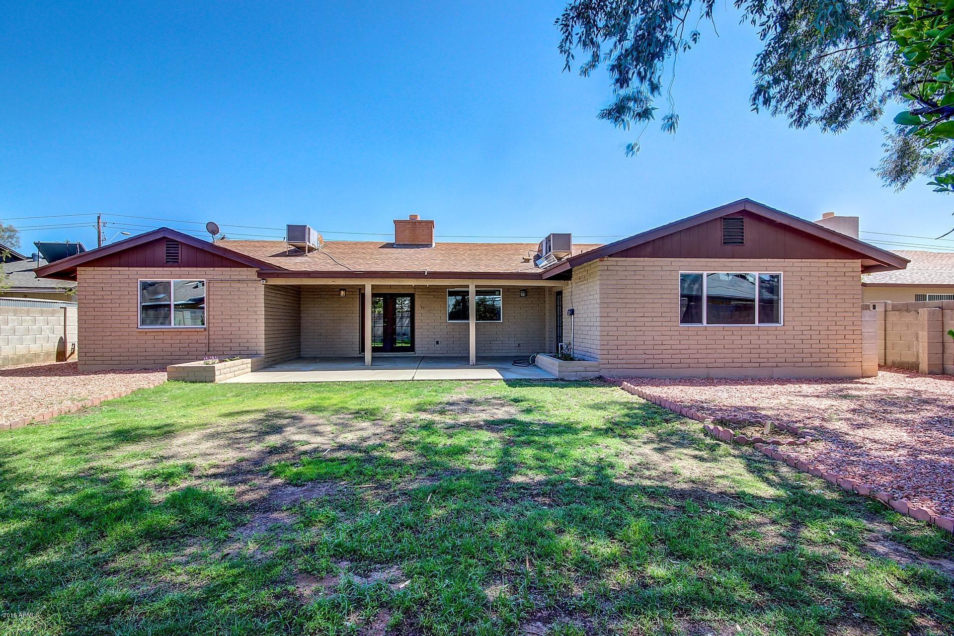 3110 West Greenway Road Phoenix, AZ 85053 - Photo 3 of 40 0003-Greenway (4)