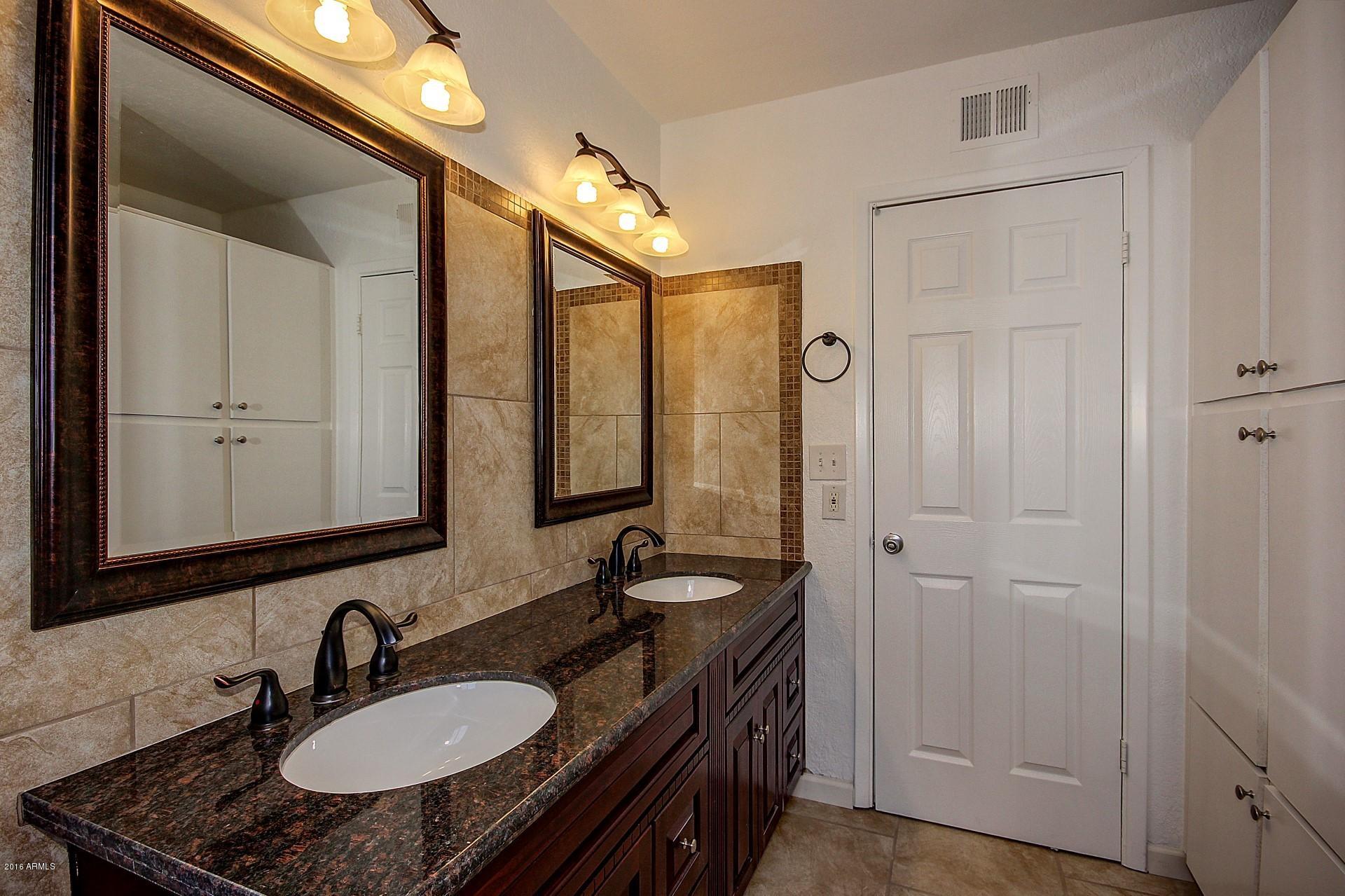 3110 West Greenway Road Phoenix, AZ 85053 - Photo 35 of 40 0035-Greenway (38)