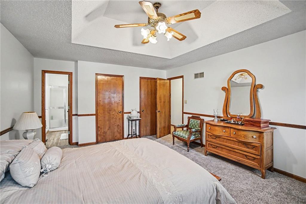 2105 Northeast Porter Road Blue Springs, MO 64014 - Photo 11 of 31 Gallery Image 11