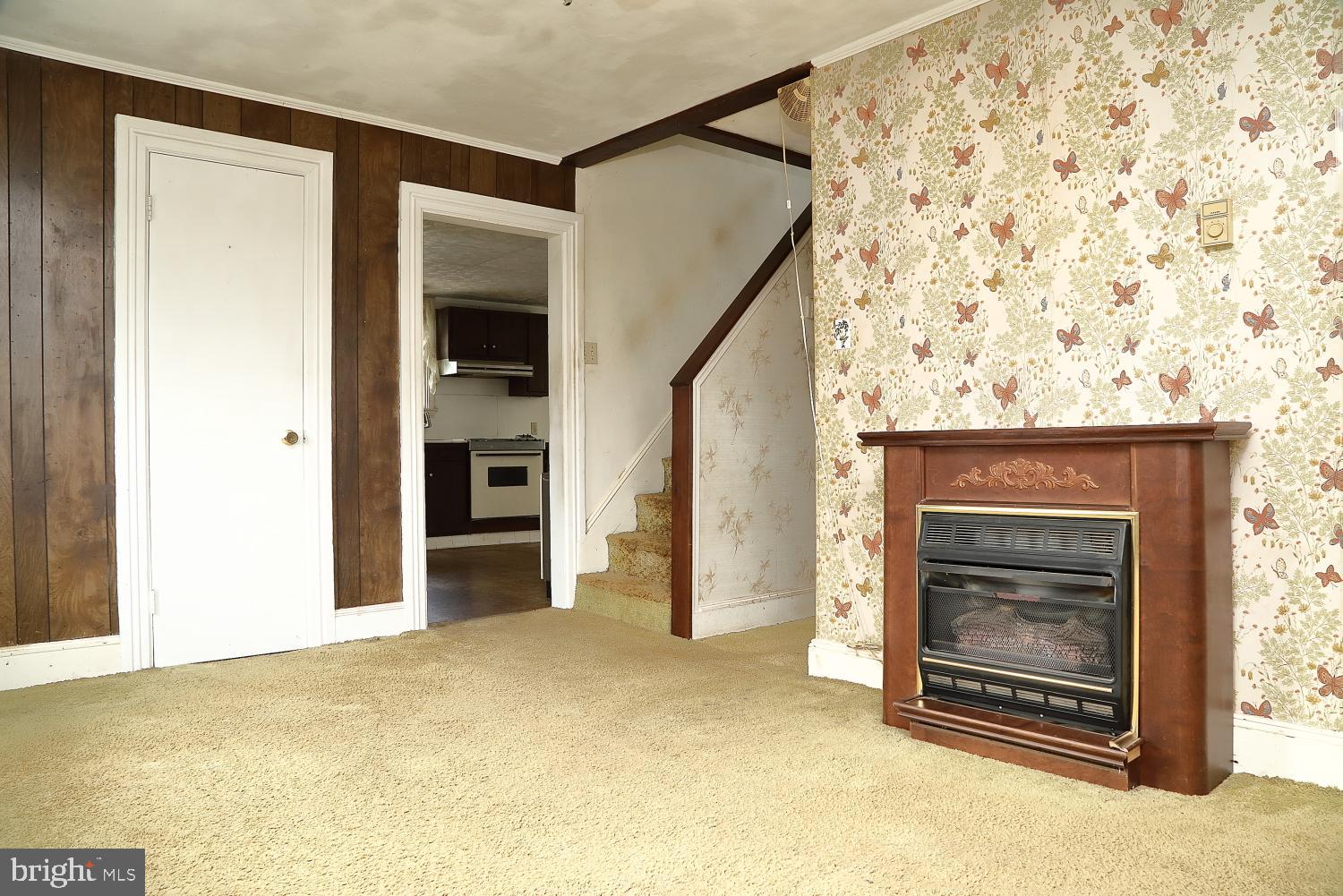 3309 River Road Conestoga, PA 17516 - Photo 5 of 14 Living Room
