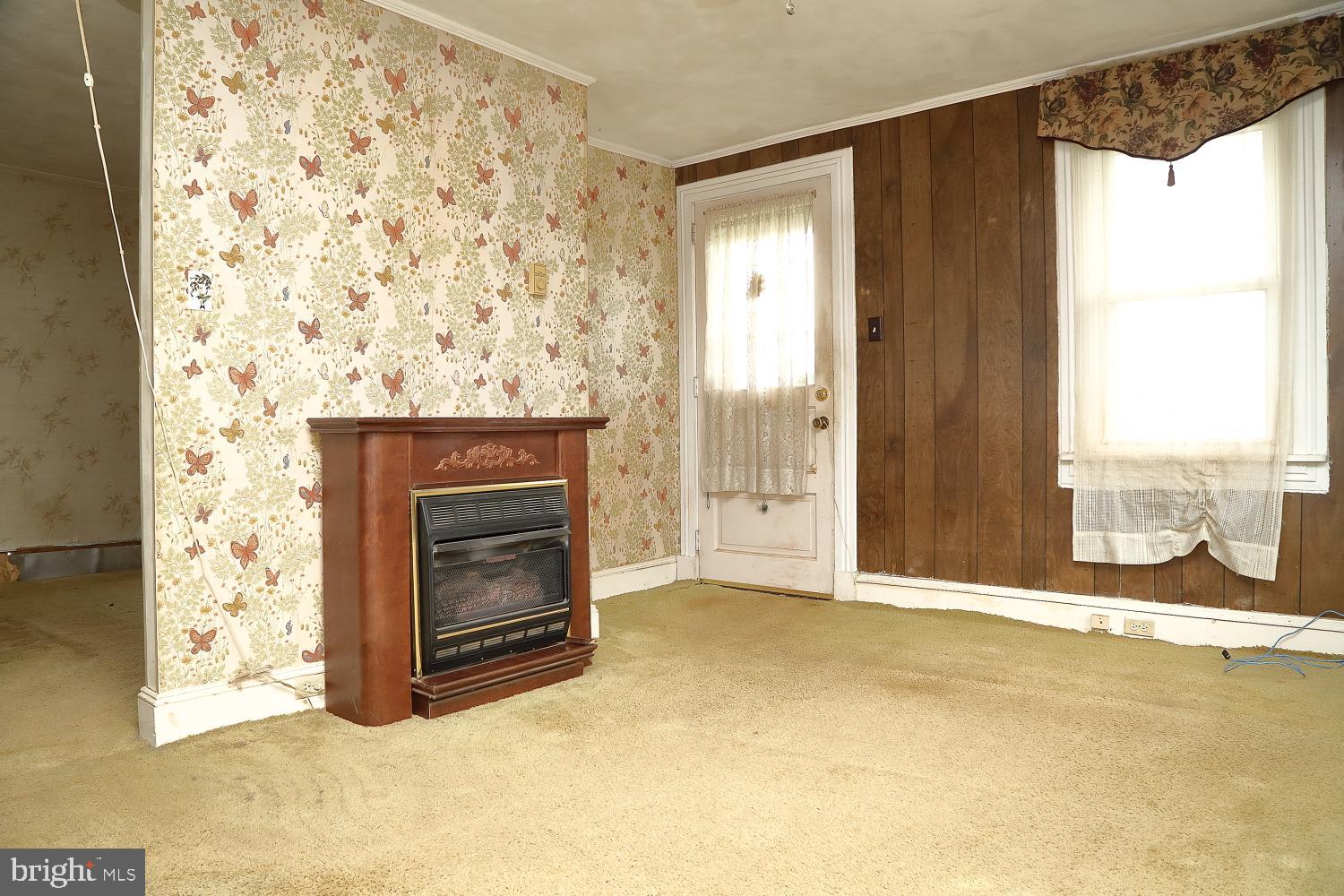 3309 River Road Conestoga, PA 17516 - Photo 6 of 14 Living Room
