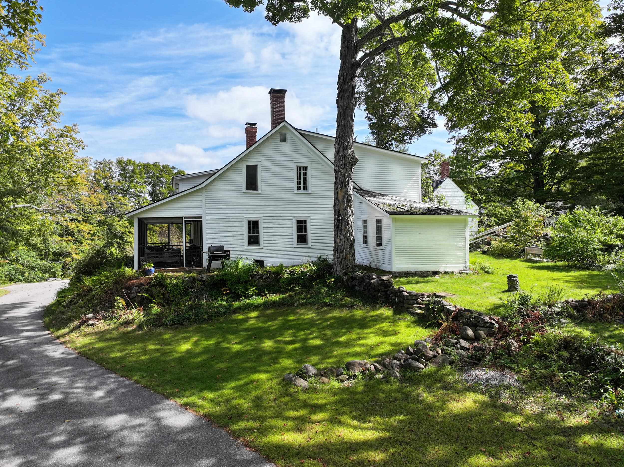 89 Old Henniker Road Hopkinton, NH 03229 - Photo 2 of 59 Gallery Image 2