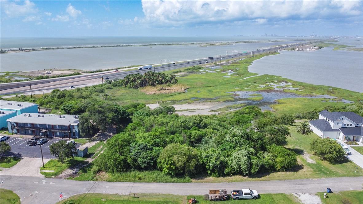 9-14 West Bayview Boulevard Portland, TX 78374 - Photo 12 of 15