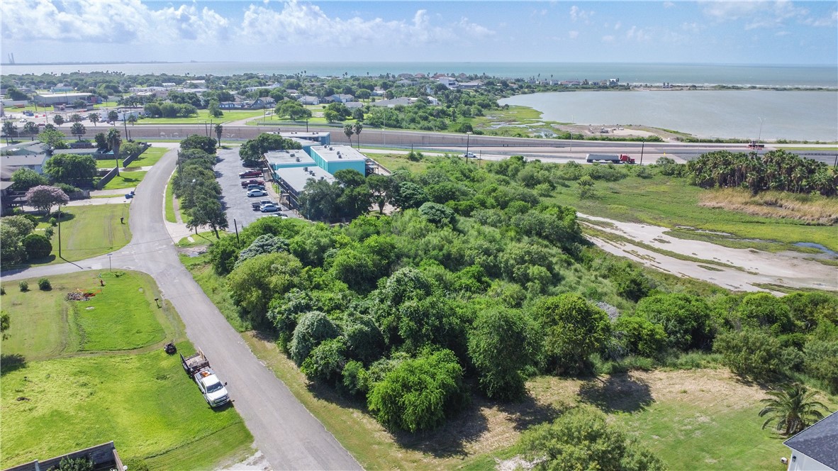 9-14 West Bayview Boulevard Portland, TX 78374 - Photo 7 of 15