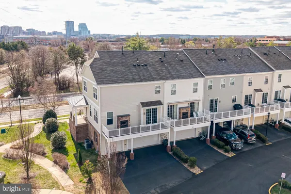 $895,000 | 567 Van Buren Street, Herndon, VA 20170