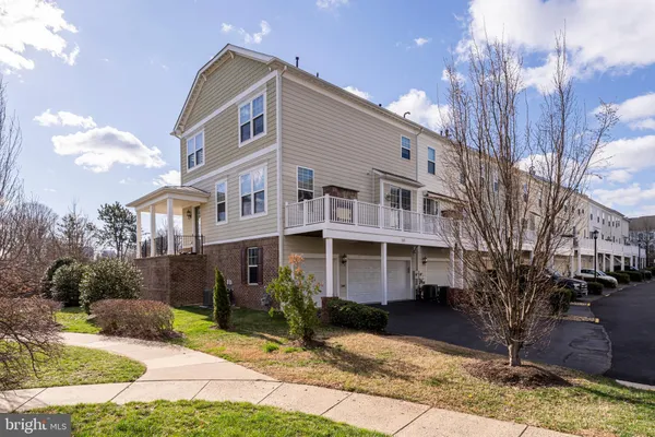 $895,000 | 567 Van Buren Street, Herndon, VA 20170