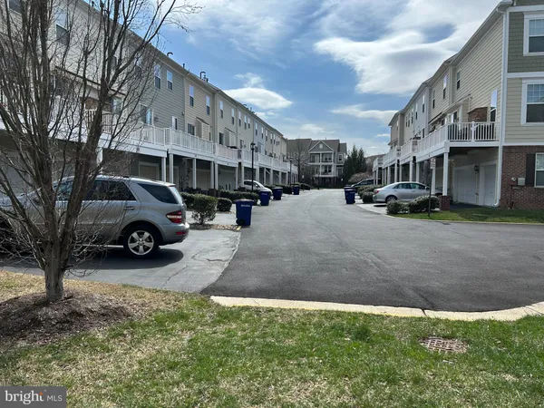 $895,000 | 567 Van Buren Street, Herndon, VA 20170