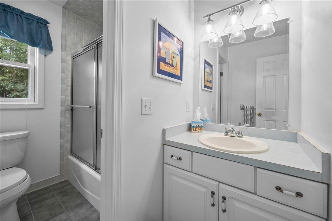 41 Hawks View Mendon, NY 14472 - Photo 35 of 49 2nd Full Bathroom upstairs