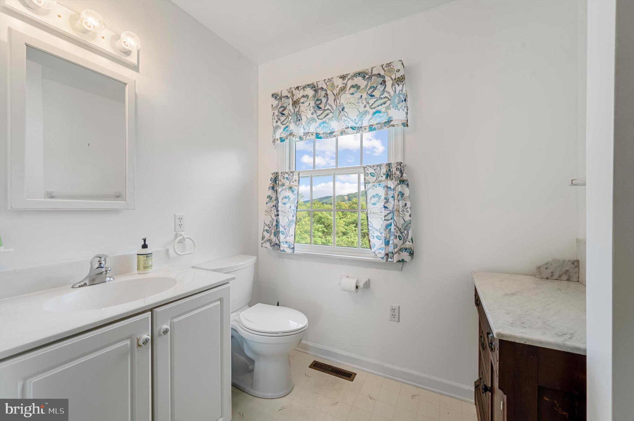 66 Rabbit Trail Berkeley Springs, WV 25411 - Photo 25 of 41 Gallery Image 25