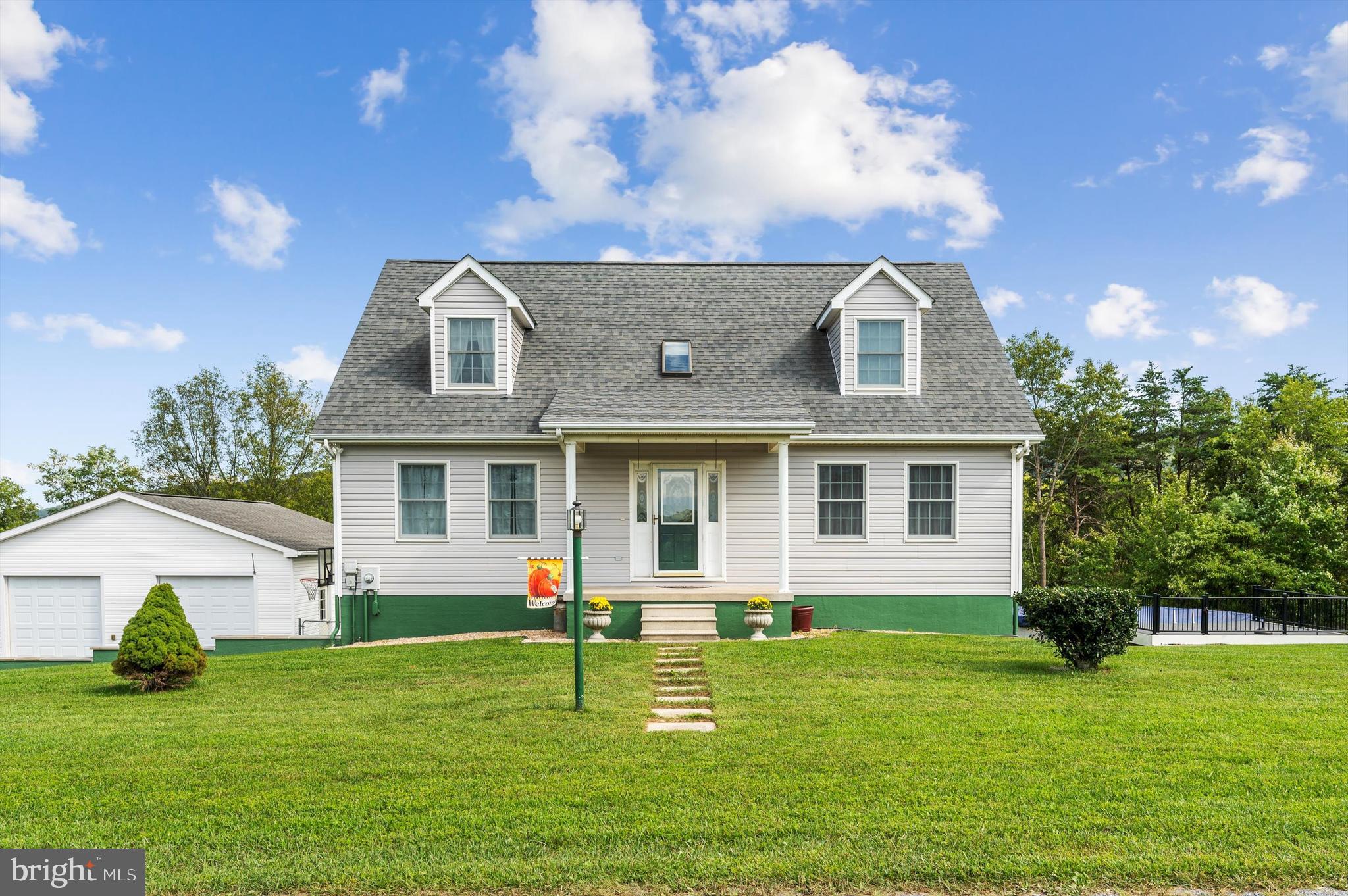 66 Rabbit Trail Berkeley Springs, WV 25411 - Photo 3 of 41 Gallery Image 3