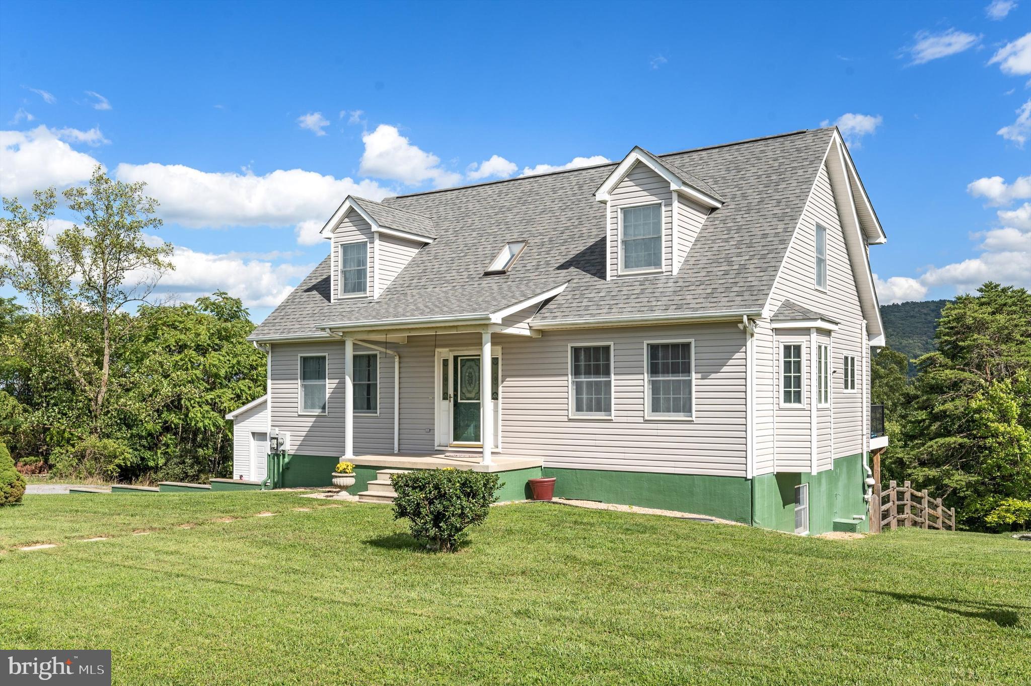 66 Rabbit Trail Berkeley Springs, WV 25411 - Photo 4 of 41 Gallery Image 4