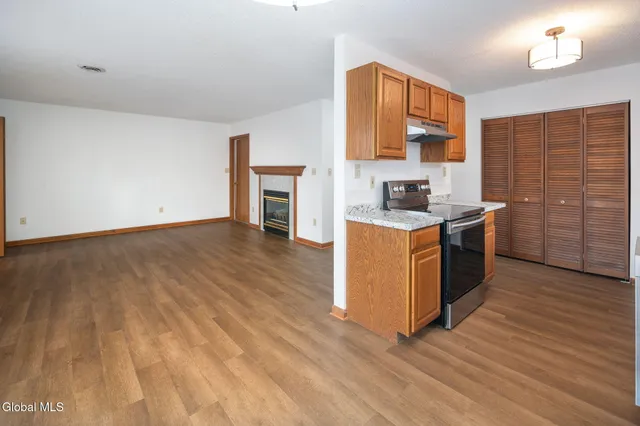 $1,900 | Undisclosed Address, Scotia, NY 12302