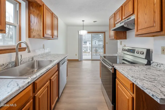 $1,900 | Undisclosed Address, Scotia, NY 12302