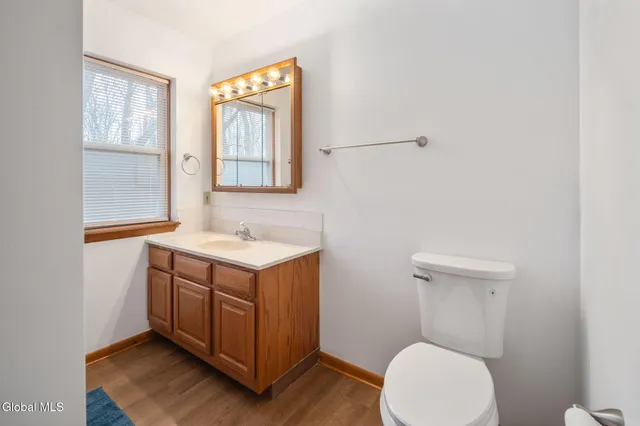 $1,900 | Undisclosed Address, Scotia, NY 12302