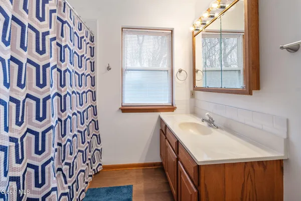 $1,850 | Undisclosed Address, Scotia, NY 12302