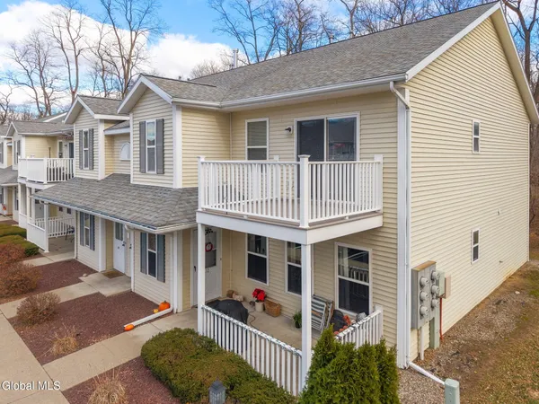 $1,850 | Undisclosed Address, Scotia, NY 12302