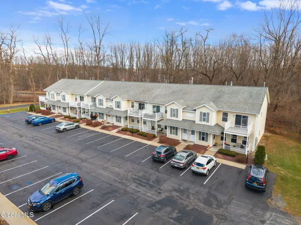$1,850 | Undisclosed Address, Scotia, NY 12302