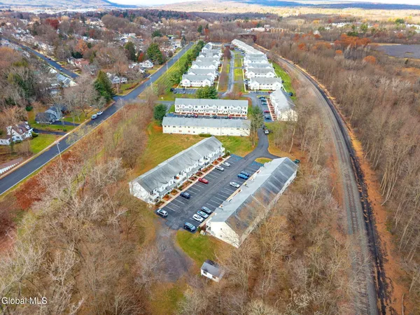$1,850 | Undisclosed Address, Scotia, NY 12302