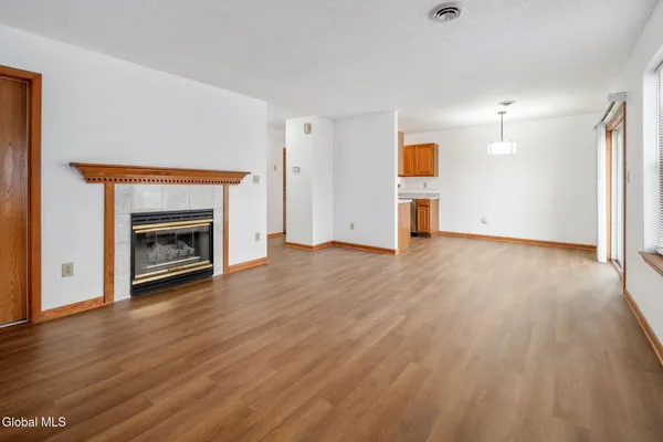$1,850 | Undisclosed Address, Scotia, NY 12302