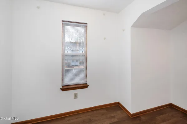 $1,850 | Undisclosed Address, Scotia, NY 12302