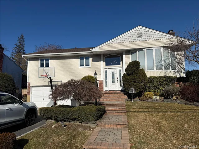 $938,500 | 53 Page Drive, Hicksville, NY 11801