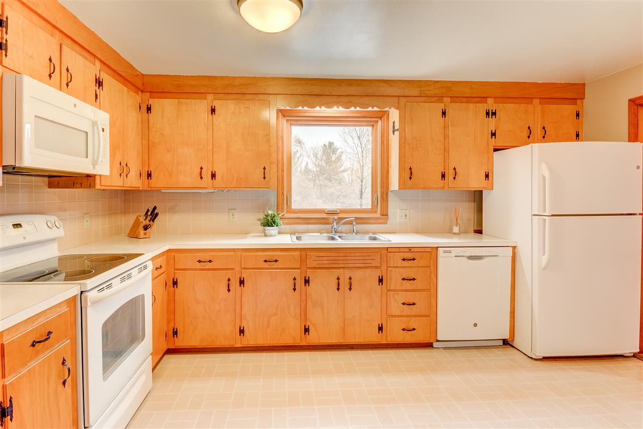 33 Oyster River Road Durham, NH 03824 - Photo 6 of 35