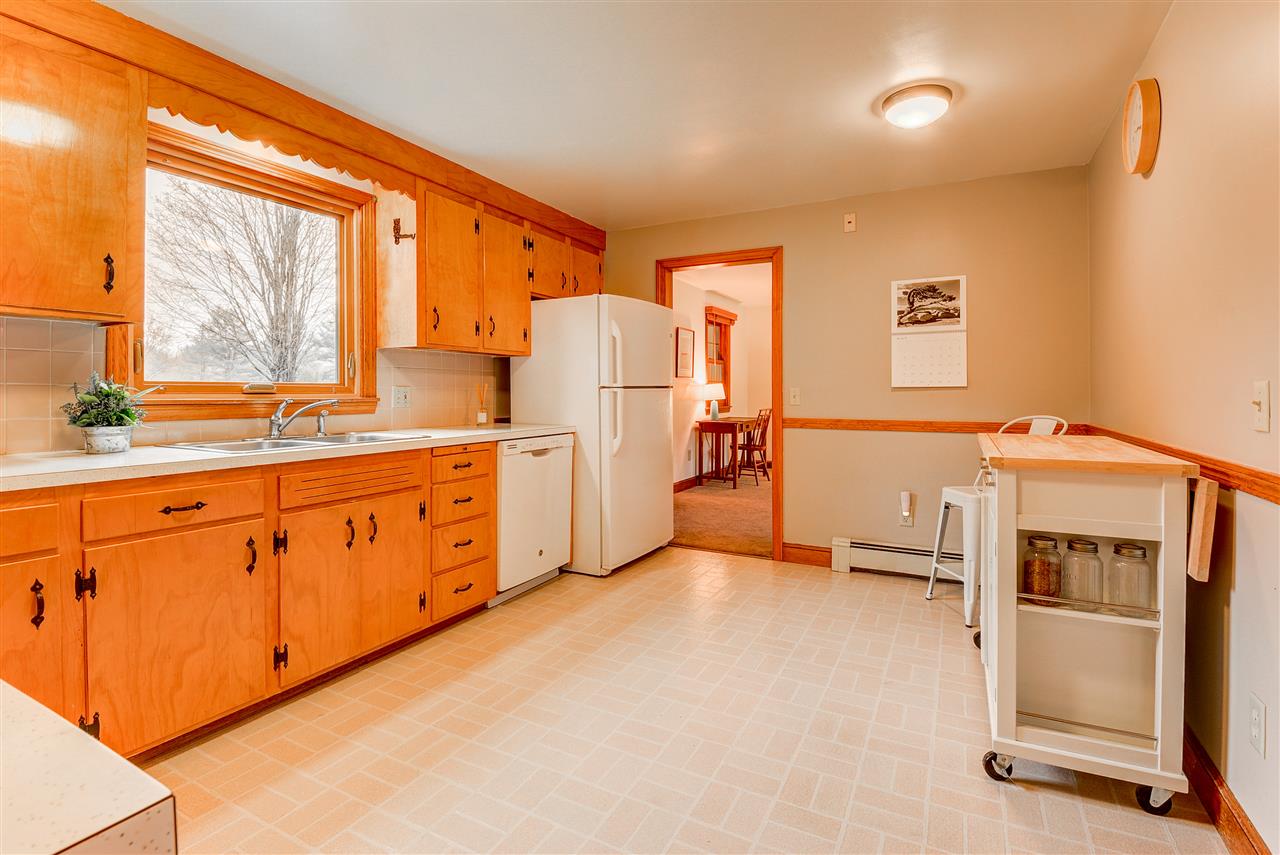 33 Oyster River Road Durham, NH 03824 - Photo 8 of 35