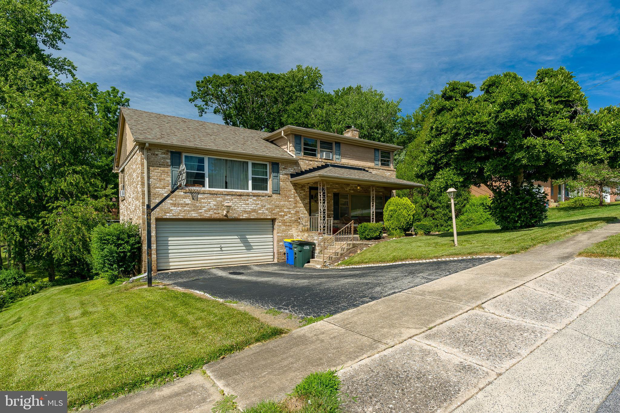 2631 Raleigh Drive York, PA 17402 - Photo 2 of 32 Gallery Image 2