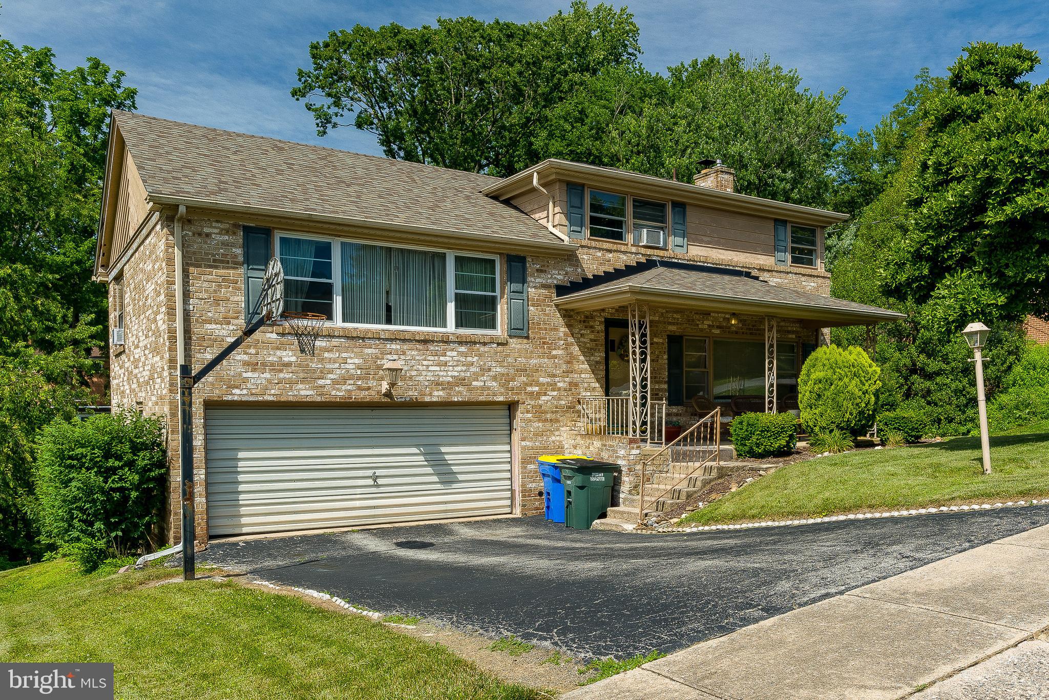 2631 Raleigh Drive York, PA 17402 - Photo 3 of 32 Gallery Image 3