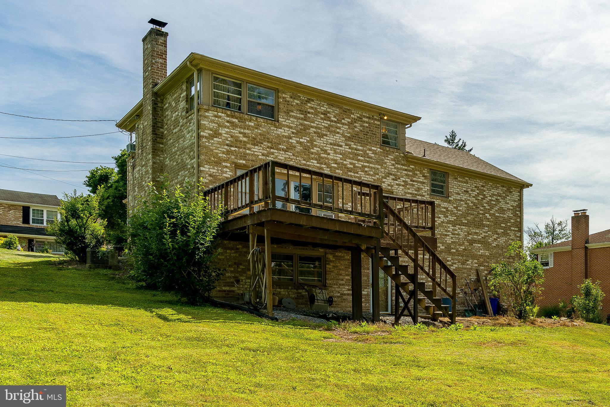 2631 Raleigh Drive York, PA 17402 - Photo 9 of 32 Gallery Image 9