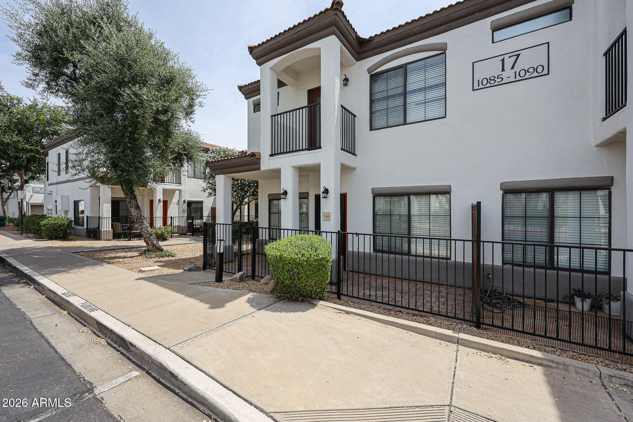 3150 East Beardsley Road, Unit 1090 Phoenix, AZ 85050 - Photo 4 of 32 A (3)