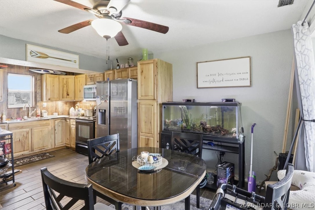 6453 North Circle Road Stover, MO 65078 - Photo 6 of 40