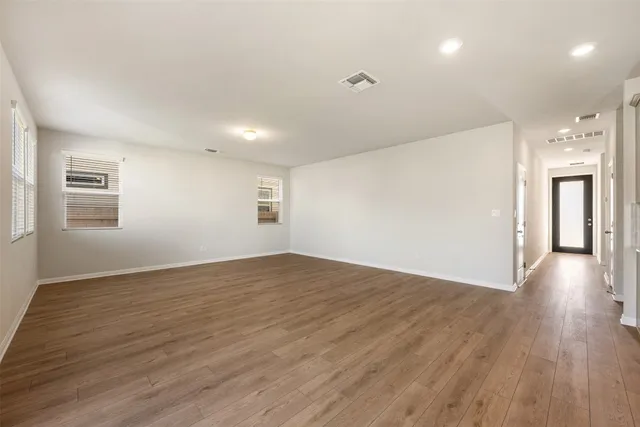 $345,454 | 135 Silverleaf Spur, Bastrop, TX 78602