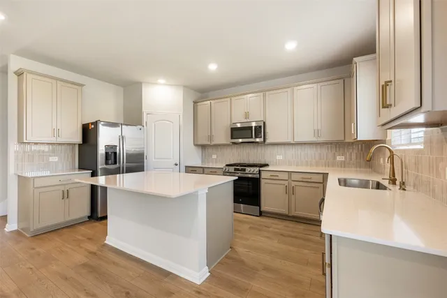 $345,454 | 135 Silverleaf Spur, Bastrop, TX 78602