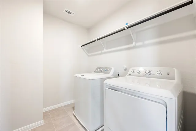 $345,454 | 135 Silverleaf Spur, Bastrop, TX 78602