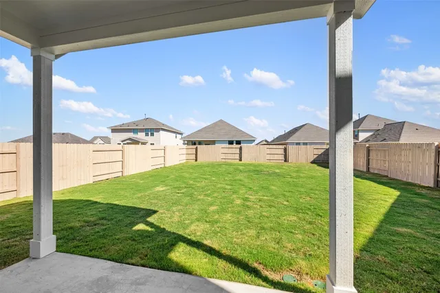 $345,454 | 135 Silverleaf Spur, Bastrop, TX 78602