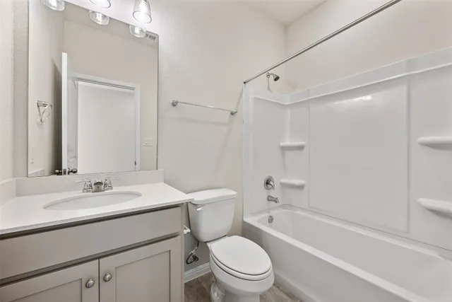 $345,454 | 135 Silverleaf Spur, Bastrop, TX 78602