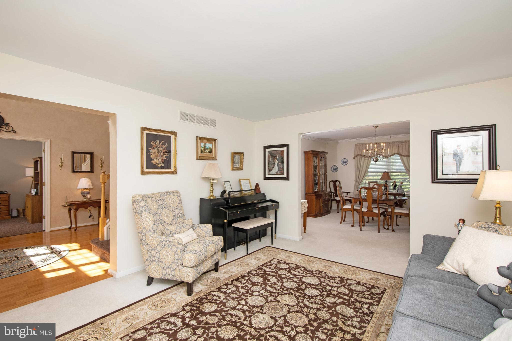 53 Downing Lane Voorhees, NJ 08043 - Photo 9 of 34