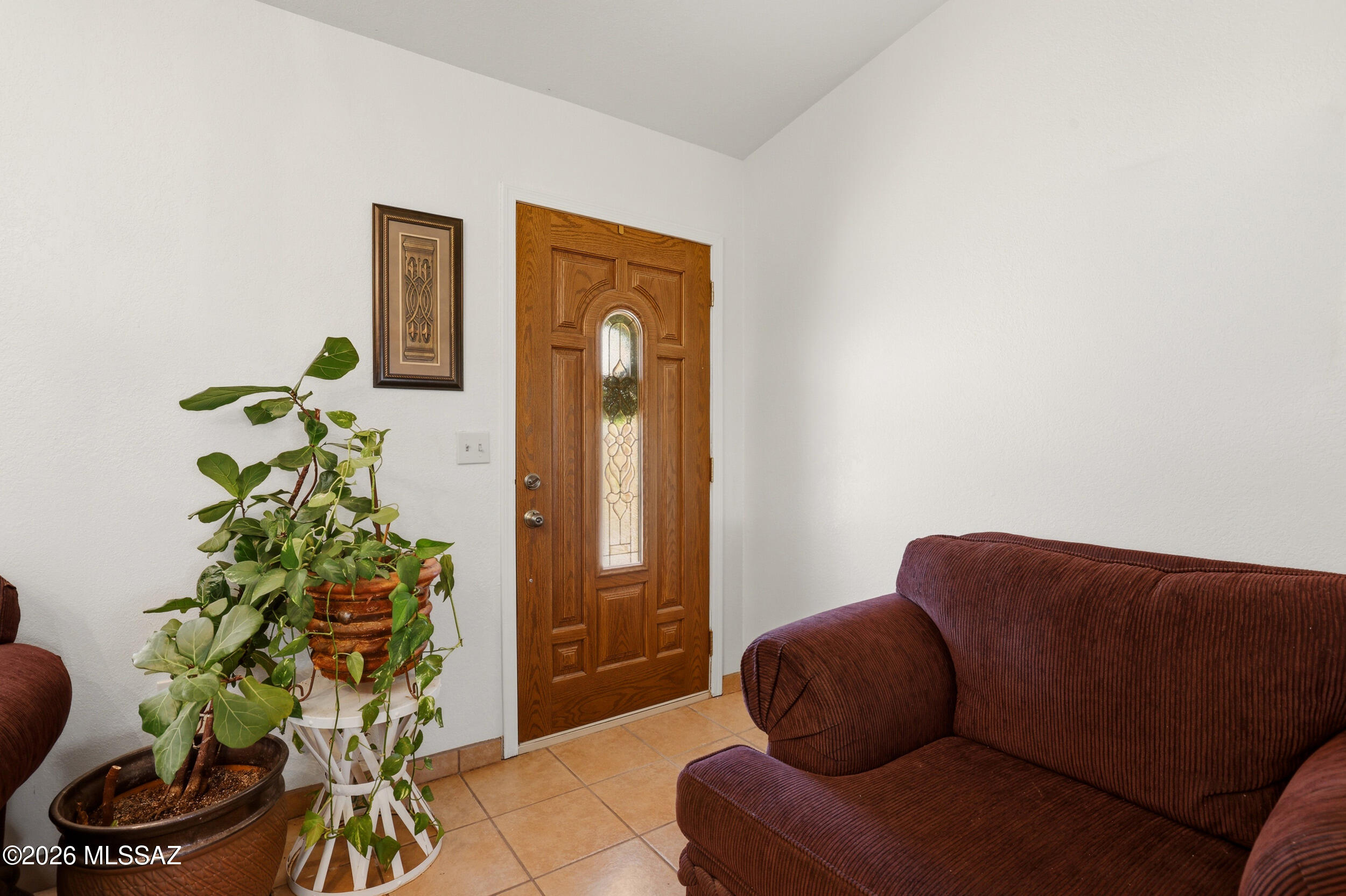 1060 Pony Lane Rio Rico, AZ 85648 - Photo 6 of 32 Gallery Image 6