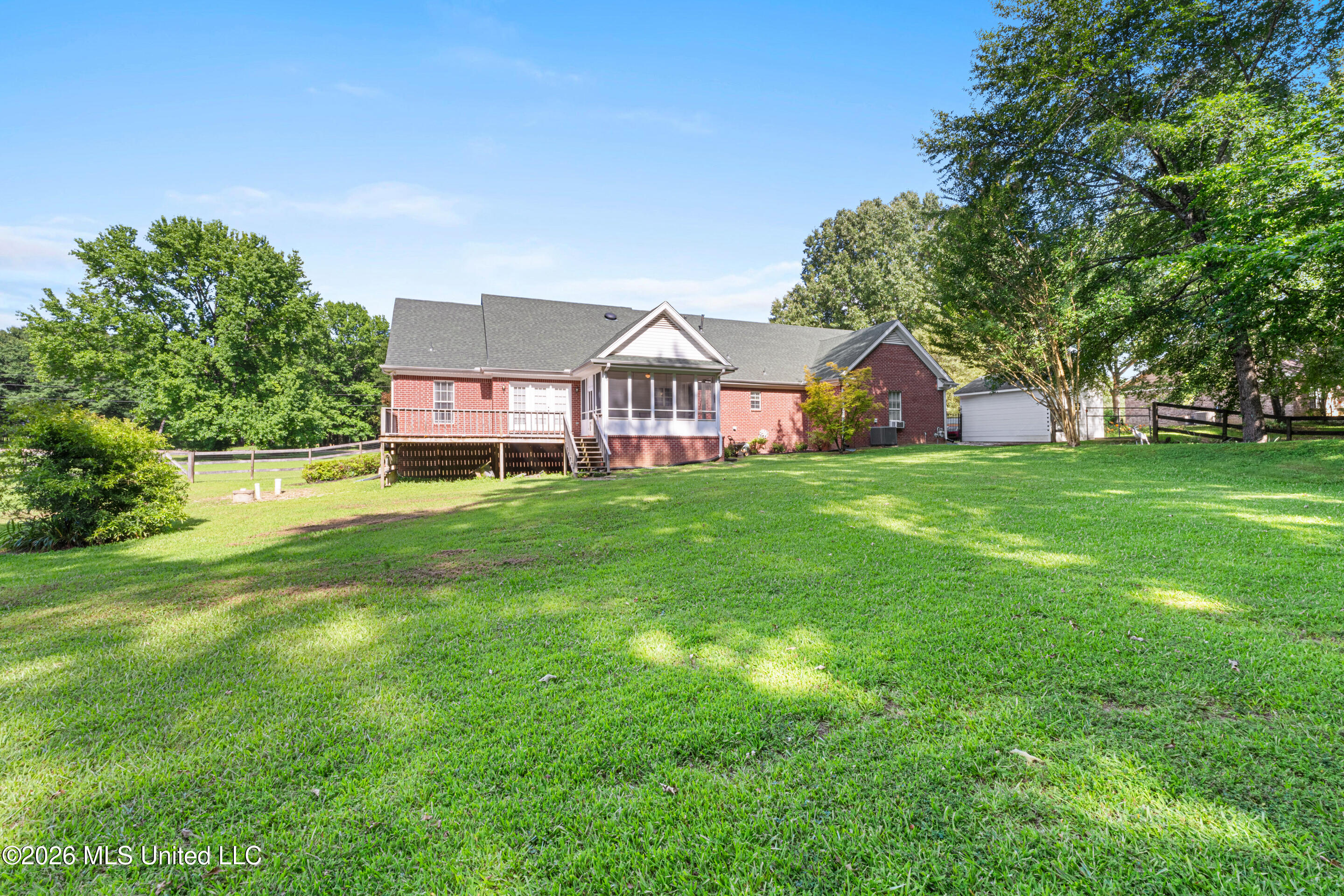 127 West Sweetwater Road Byhalia, MS 38611 - Photo 22 of 25 Back of house
