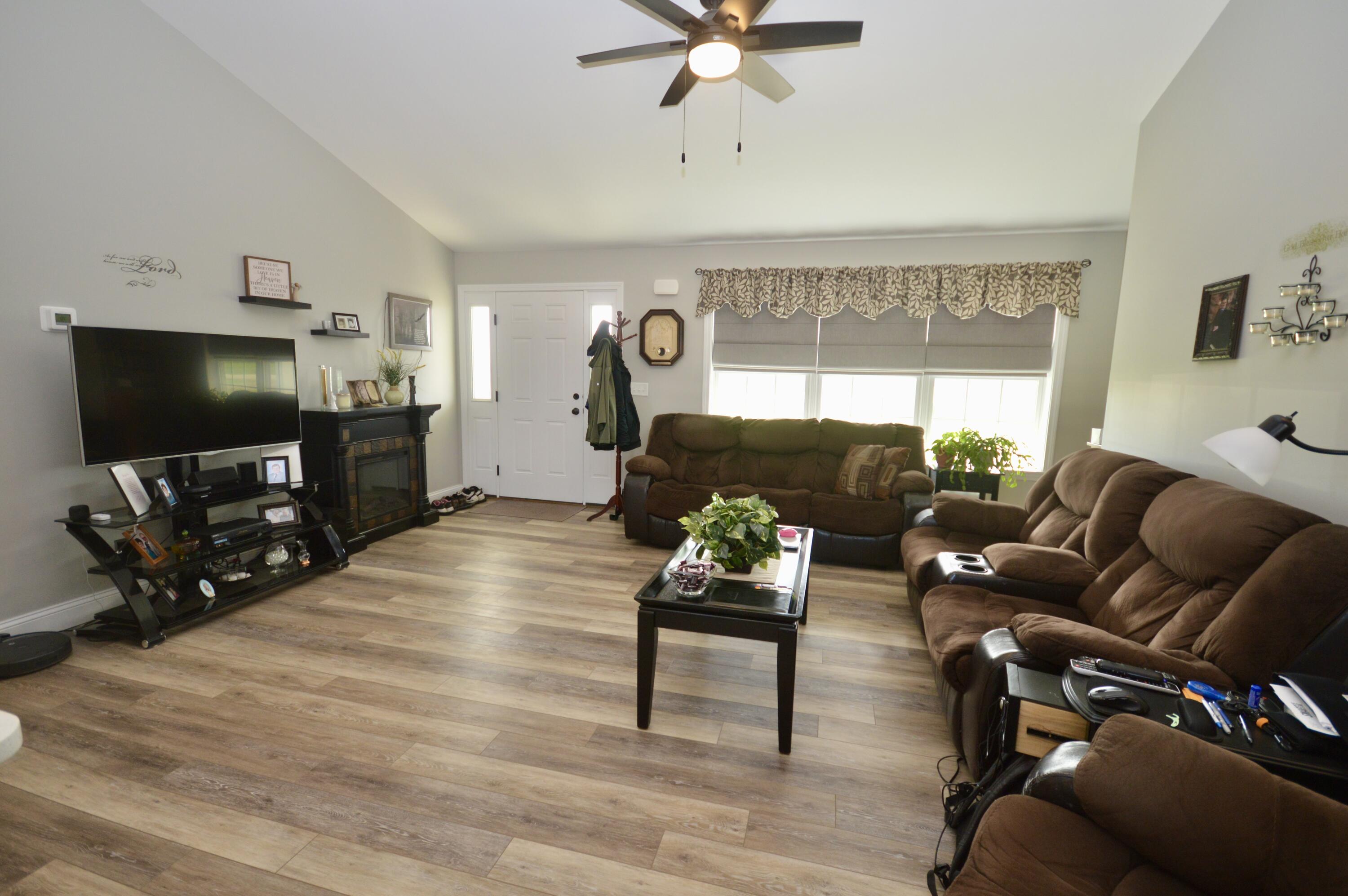 879 Blackstream Road Hermon, ME 04401 - Photo 8 of 42