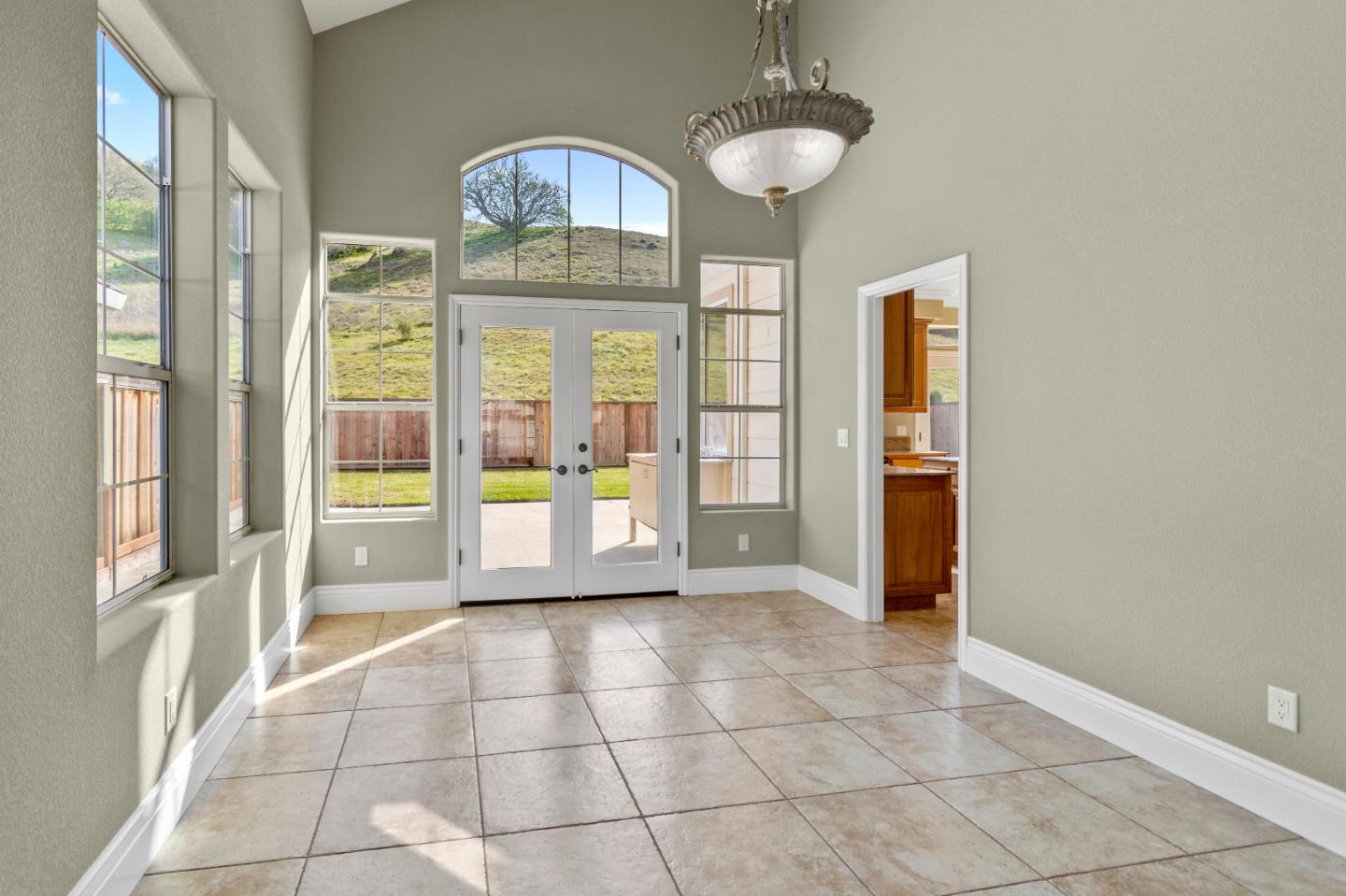 17664 River Run Road Salinas, CA 93908 - Photo 8 of 28 Gallery Image 8