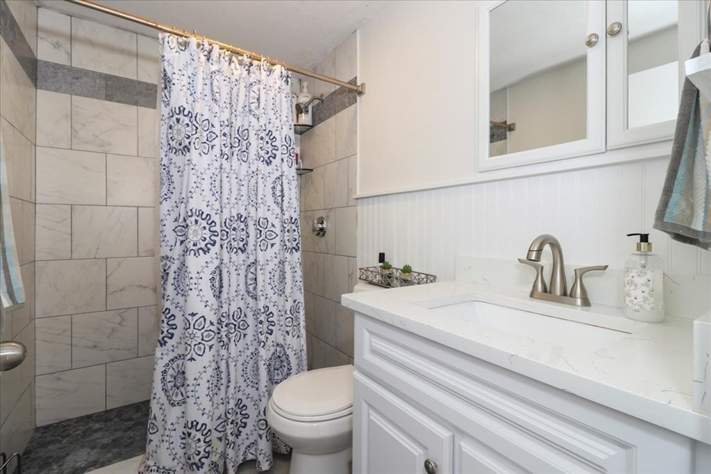 56 Seabrook Road Barnstable, MA 02601 - Photo 16 of 36