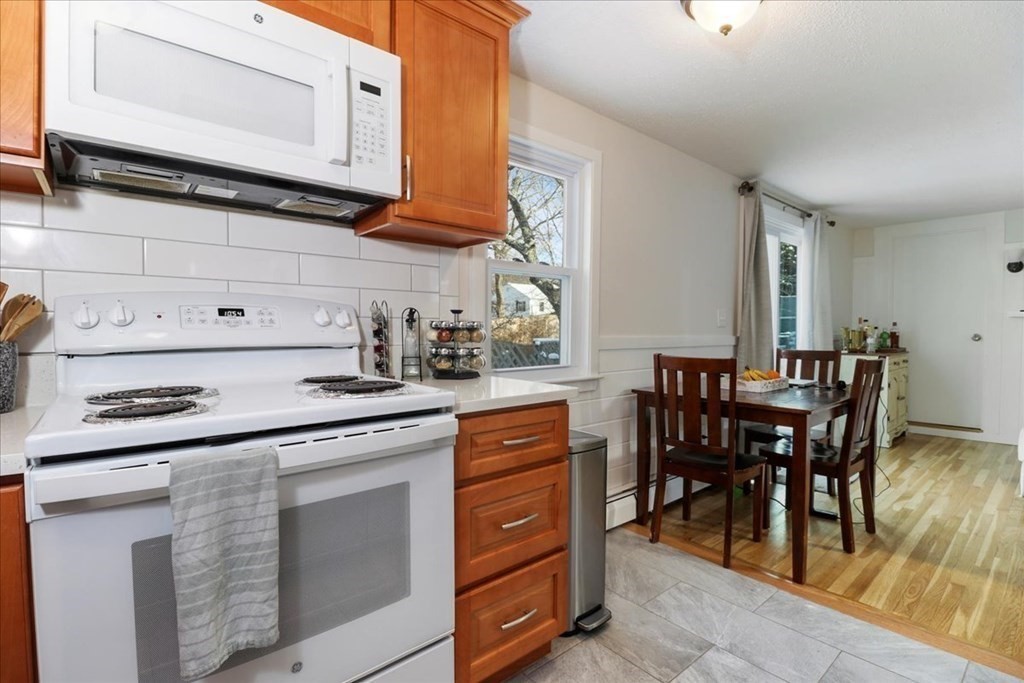 56 Seabrook Road Barnstable, MA 02601 - Photo 8 of 36