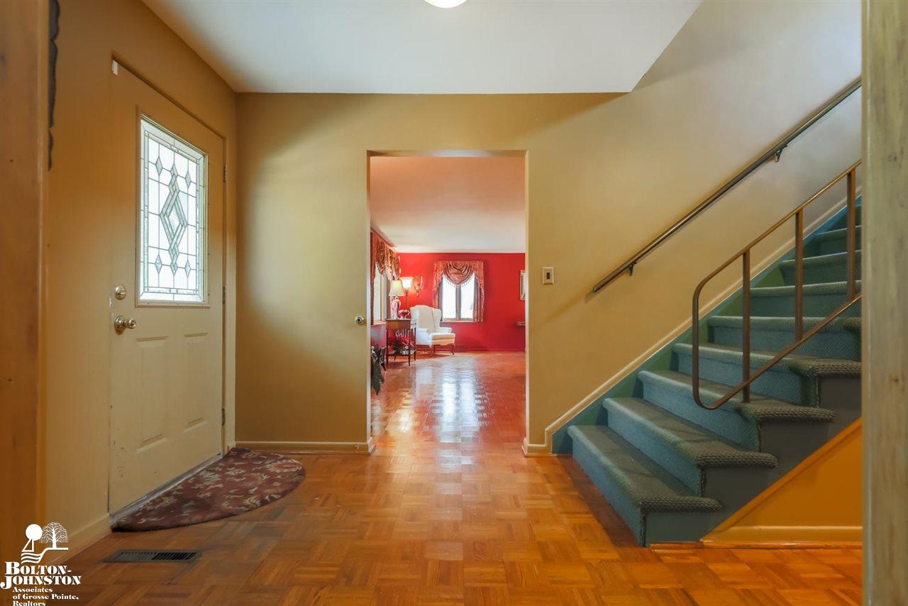 1067 Devonshire Road Grosse Pointe Park, MI 48230 - Photo 33 of 58