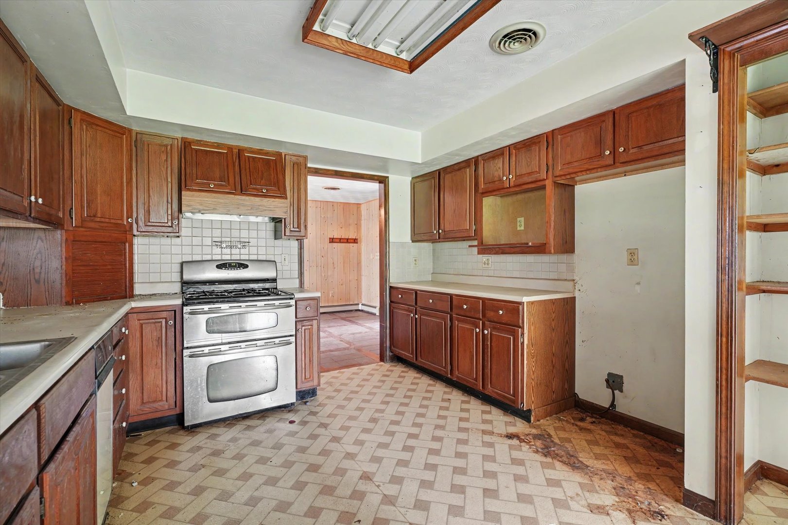 153 Lake Road Seymour, IL 61875 - Photo 20 of 37