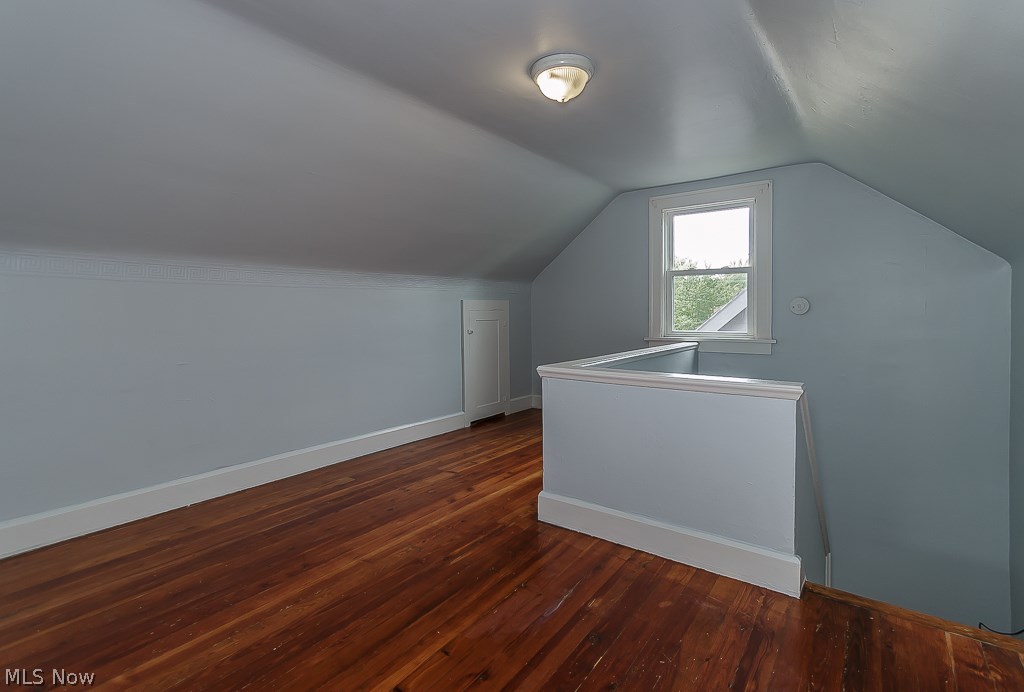 998 Roanoke Road Cleveland Heights, OH 44121 - Photo 24 of 30 Gallery Image 24