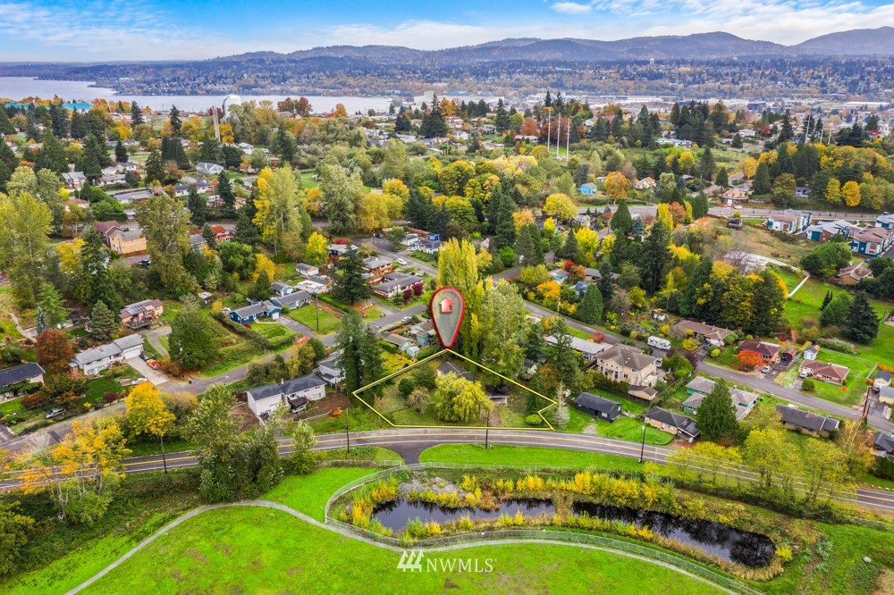 7838 South Langston Road Seattle, WA 98178 - Photo 5 of 27 a view of a city with mountains in the background