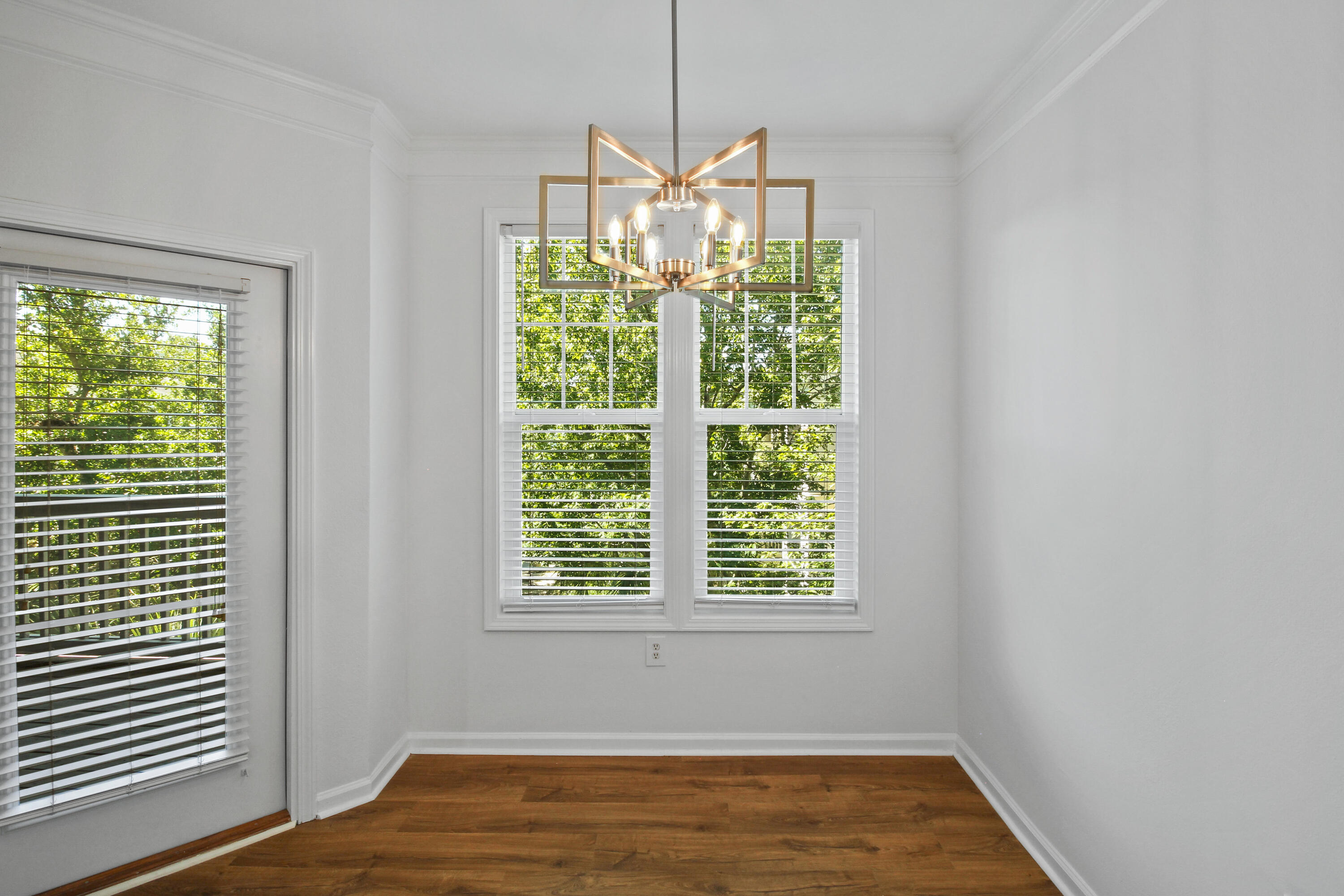 2033 Chatelain Way Mount Pleasant, SC 29464 - Photo 6 of 25 2033_6