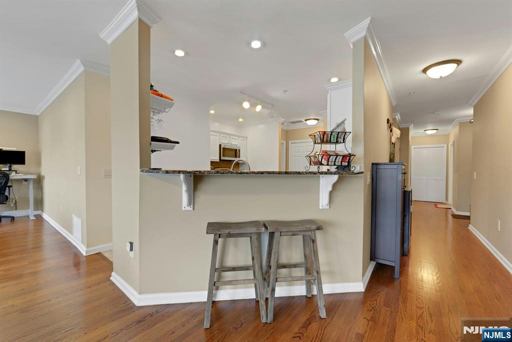 155 The Promenade Edgewater, NJ 07020 - Photo 15 of 29